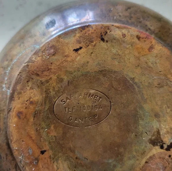 Vintage Hand-Engraved Copper Teapots – Set of 2 – Signed “SAR AHMET / GAZIANTEP” - Picture 8 of 9